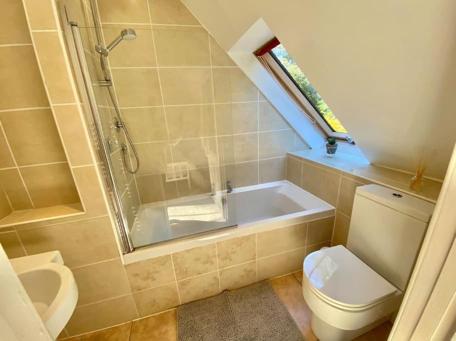 Charming 3/4 Bedroom Semi-Detached Cottage. Carberry Exterior foto
